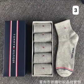 Tất nam Tommy chống hôi chân sale giá tốt Si 74k/1 set 5 đôi 