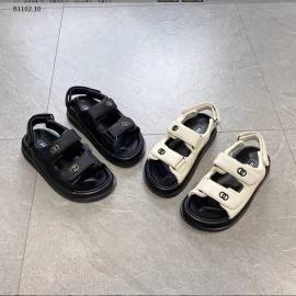 sandal cho các bé ra tết đi học-sỉ sz26-31 : 190k/đôi          sz32-36 : 198k/đôi 