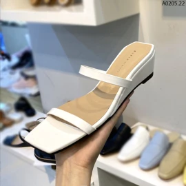 GOM  SANDAL NỮ 3 MÀU sỉ 156k