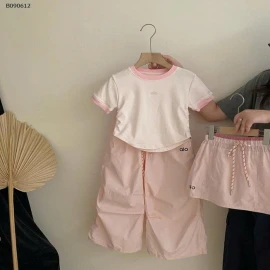 SET BÉ GÁI TONE HỒNG-Sỉ giá  áo: 120k  váy: 150k  quần: 170k 
