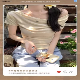 Áo cổ đổ  tay lỡ nữ  -  155,000