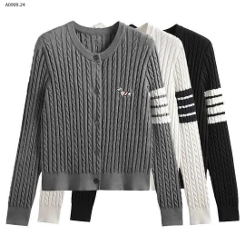 ÁO LEN VẶN THỪNG THÊU HÌNH CÚN NỮ -Sỉ giá 99k