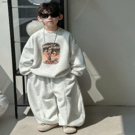 Bộ quần áo trẻ em phong cách Hàn Quốc mùa thu/đông 2025- giá sỉ  size  90-140 : 363k size 150-160  : 375k