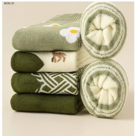 SET 5 ĐÔI TẤT CỔ CAO HOẠ TIẾT- sỉ 75k/set 5 đôi mix màu