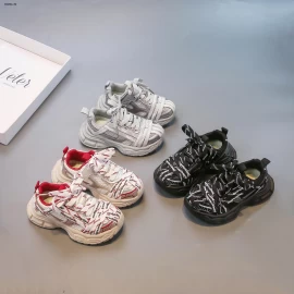 GIÀY THỂ THAO DÂY CHỮ CHO BÉ - Giá sỉ sz 26-31: 214k sz 32-37: 223k 