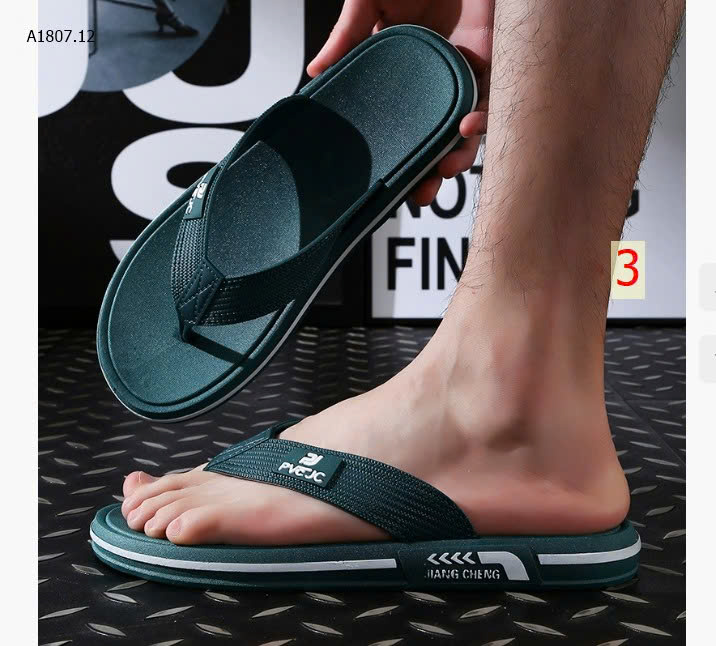 MàU 3