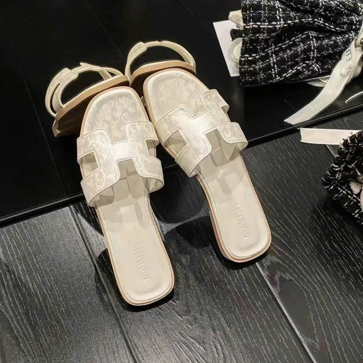 Trắng