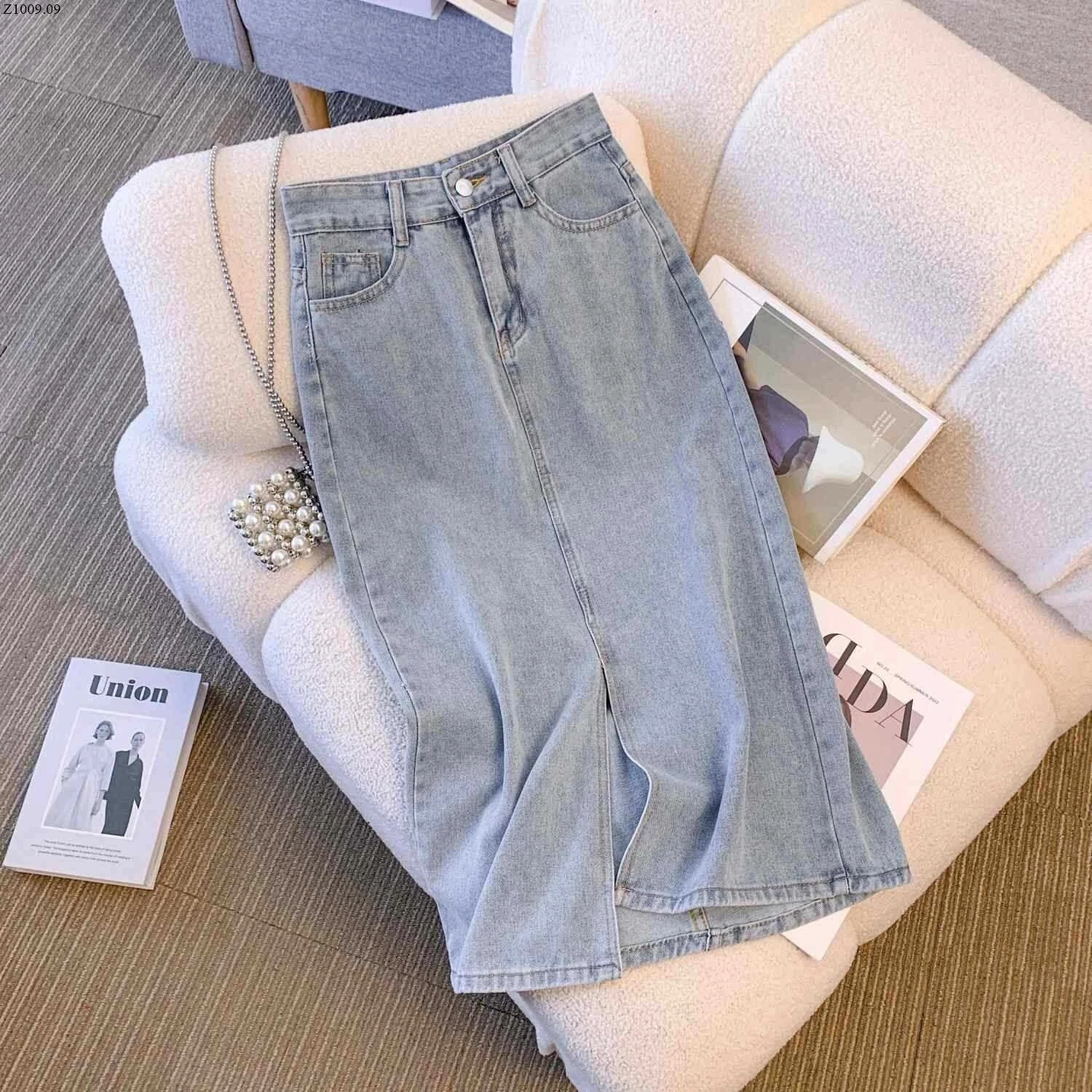 CHÂN VÁY JEANS XẺ TRƯỚC Si 122k/1 chiếc