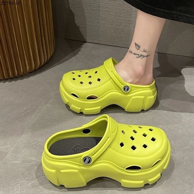 Sục Crocs độn đế Si 65k/1 đôi