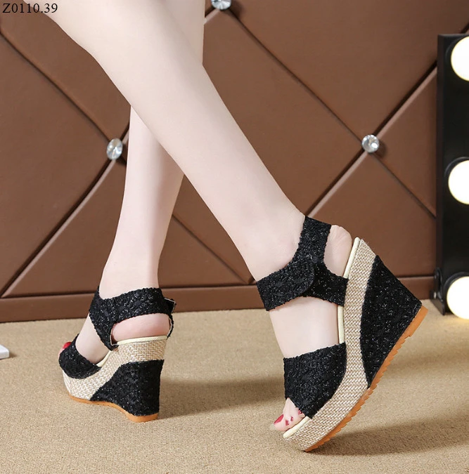 SANDAL ĐẾ XUỒNG PHỐI REN si 103k/1 đôi 