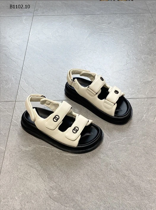 sandal cho các bé ra tết đi học-sỉ sz26-31 : 190k/đôi          sz32-36 : 198k/đôi 