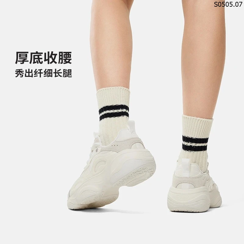 Giày thời trang Nữ AGCU246-1V 1165k