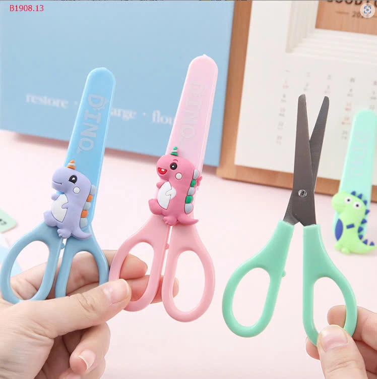 SET 3 KÉO CẮT CUTE CHO BÉ-sỉ 52k/set 3c 