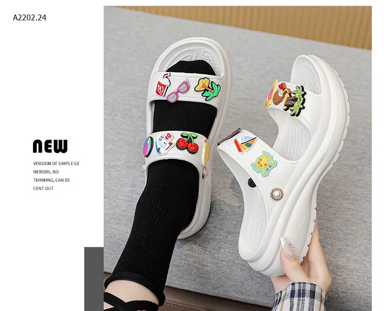 SANDAL KÈM STICKER MẸ VÀ BÉ-sỉ 112k