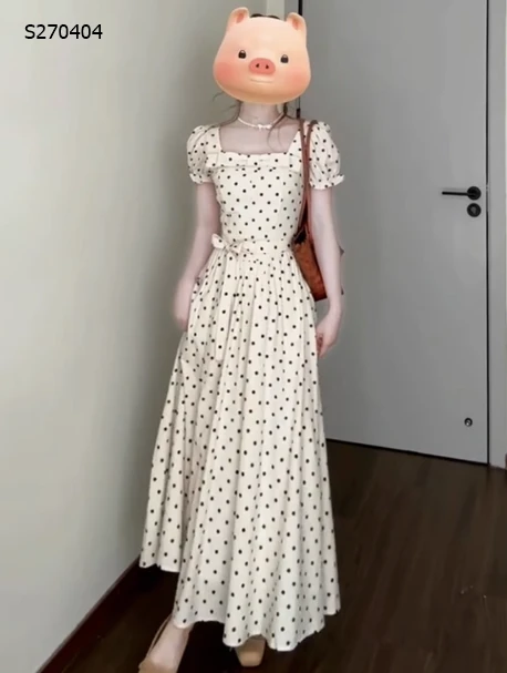 VÁY CHẤM BI DÁNG DÀI 395K