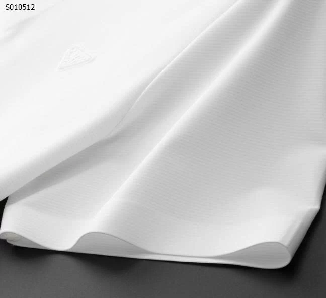 Áo thun Polo tay ngắn không đường may -giá 249,000