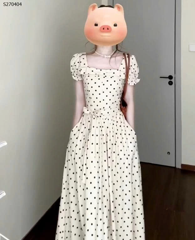 Váy tay bồng cao cấp kiểu Pháp cổ vuông chấm bi giá 405,000