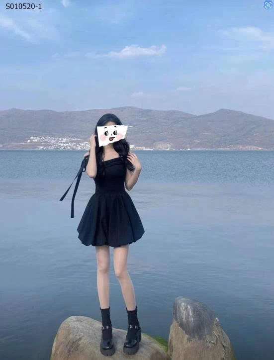 Váy bí ngắn trễ vai một bên vai phong cách Hepburn cho nữ - 410,000