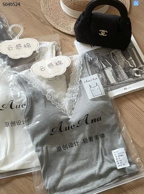 Áo ren cổ V có đệm ngực - 150,000