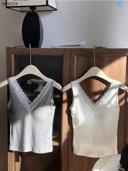 Áo ren cổ V có đệm ngực - 150,000