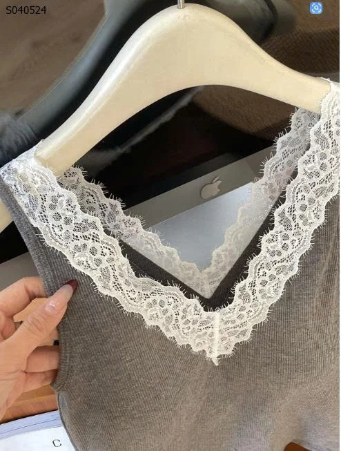 Áo ren cổ V có đệm ngực - 150,000