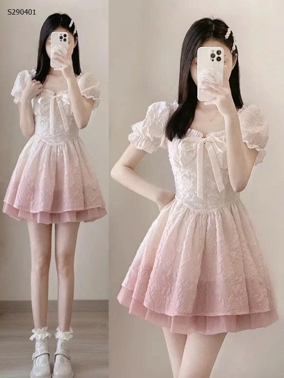 Váy cổ vuông tay bồng loang màu- 525,000