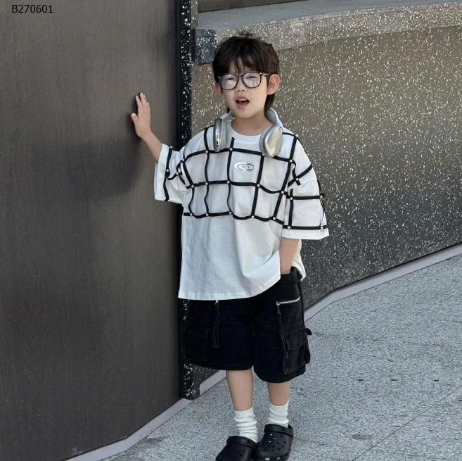 ÁO THUN KẺ Ô VUÔNG GẮN NGỌC-Sỉ sz 100-140: 149k  sz 150-160: 157k 