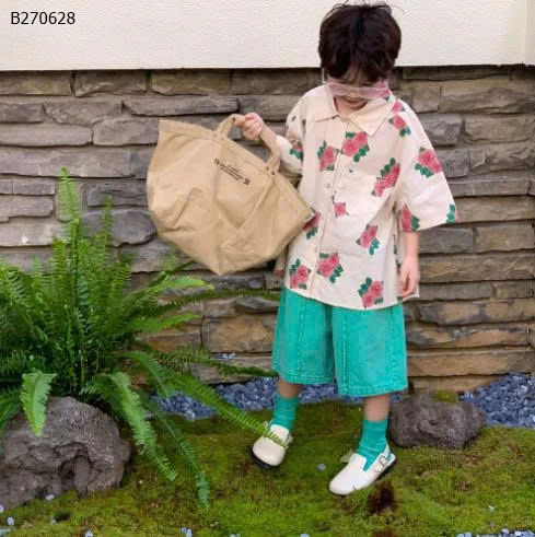 ÁO SƠ MI VÀ VÁY HOA CHO BÉ-Sỉ áo bé trai: 135k  váy bé gái : 177k 