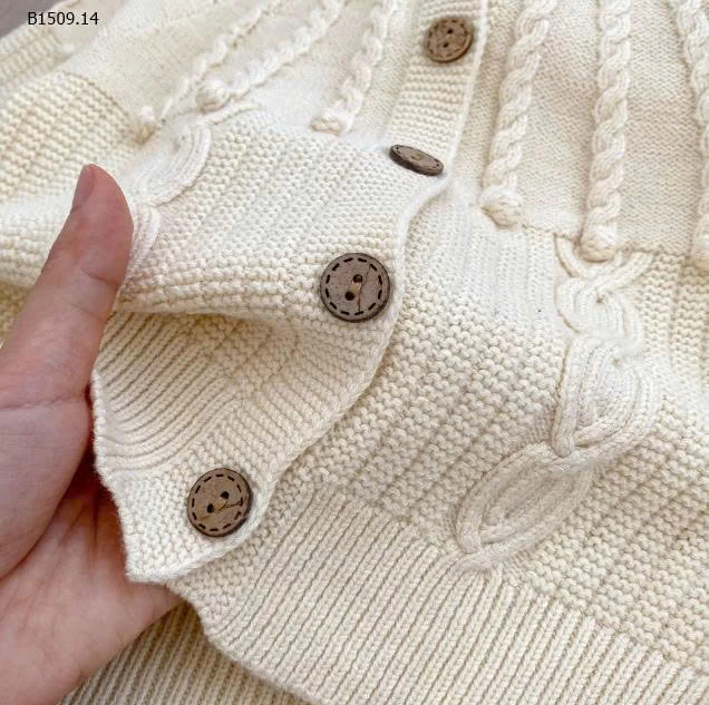 Bộ đồ liền thân len móc tay cho bé- sỉ giá  Quần yếm : 163k Áo len cardigan : 196k