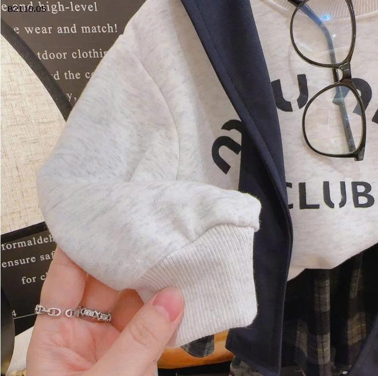 Set miu miu 3 chi tiết áo + váy + khăn cổ  - Giá sỉ 80-120:  136k 130-160:   148k