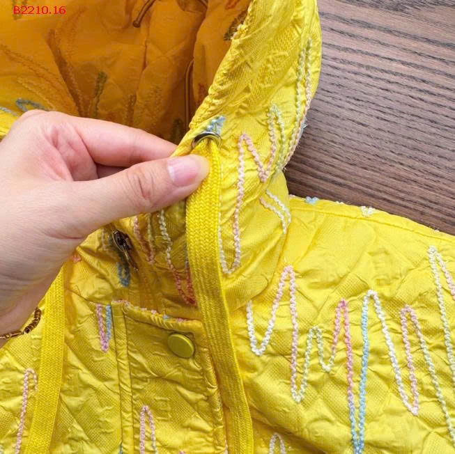 ÁO KHOÁC THÊU HỌA TIẾT BG - Giá sỉ sz 100-130: 247k  sz 140-150: 268k