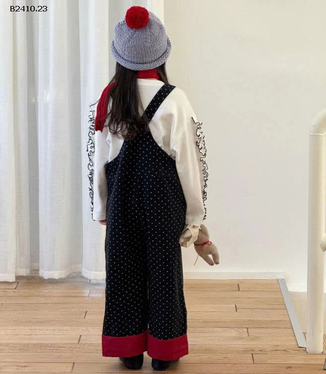 SET ÁO KITTY MIX QUẦN YẾM CHẤM BI-Giá sỉ  áo thun: 160k  yếm: 240k