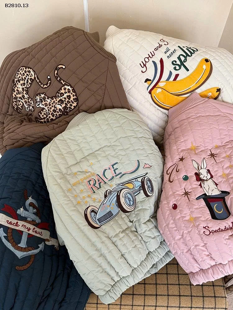 KHOÁC BOMBER THÊU HÌNH LÓT LÔNG-Giá sỉ  size 90-120: 272k  size 130-150: 296k