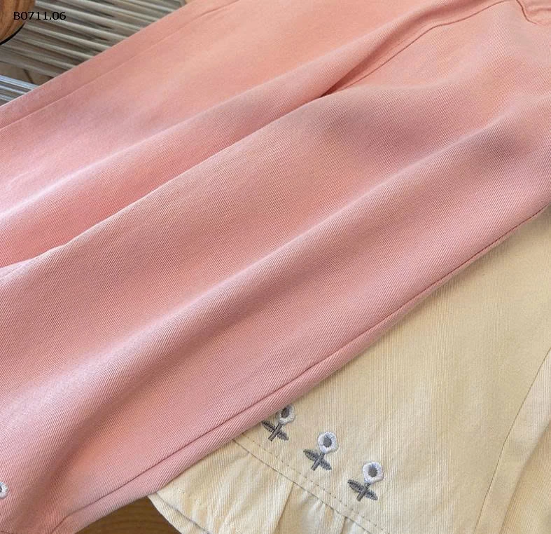 Quần lửng họa tiết hoa thời trang cho bé - giá sỉ 105k