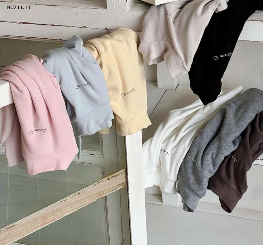 Áo giữ nhiệt cổ nhỡ AMBB  - giá sỉ  size 90-150 : 115k size 160 : 128k size 170 : 139k