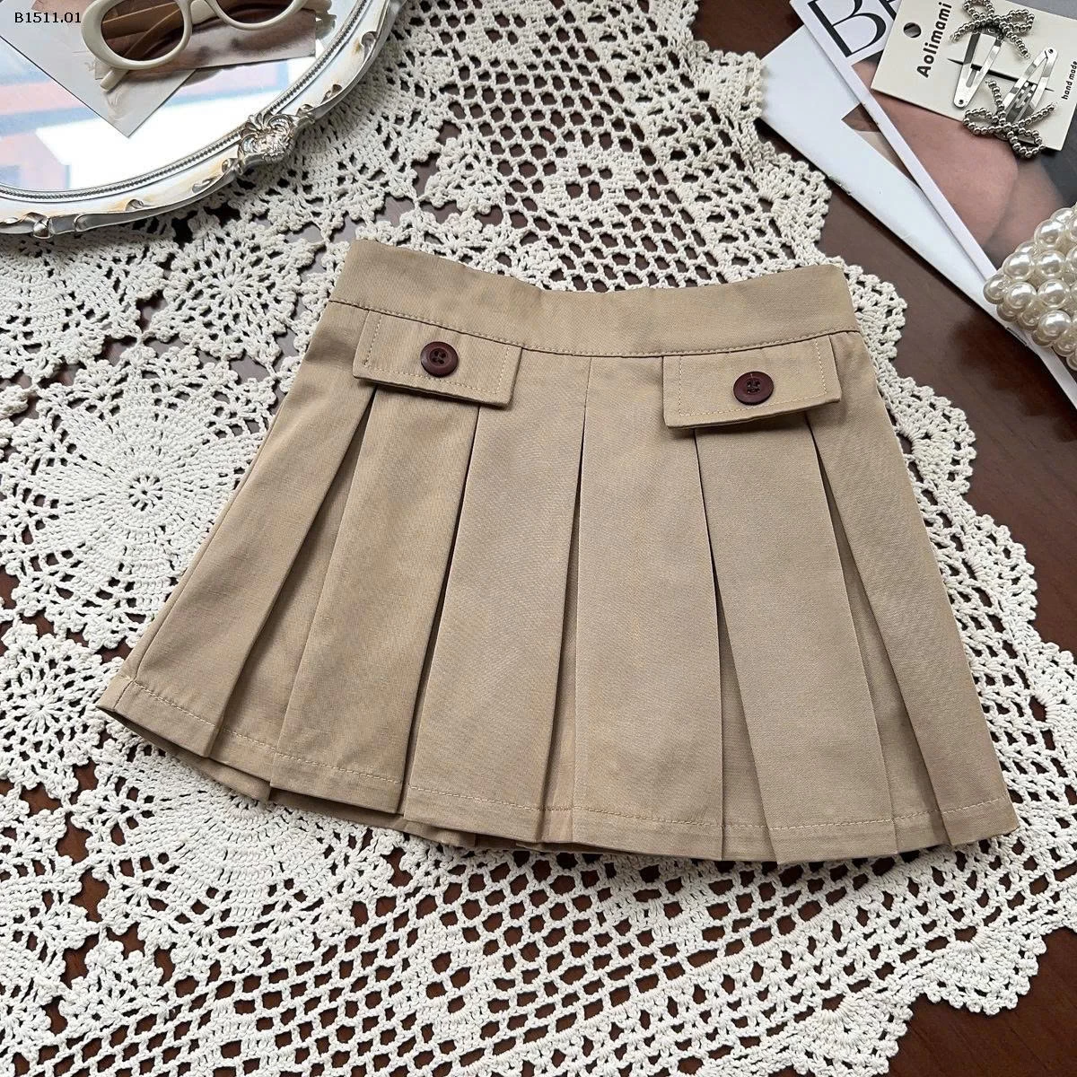 SET BỘ ÁO KHOÁC PHỐI CHÂN VÁY CHO BG1-Giá sỉ mẫu 1 giá 270k mẫu 2 giá 260k mẫu 3 giá 220k