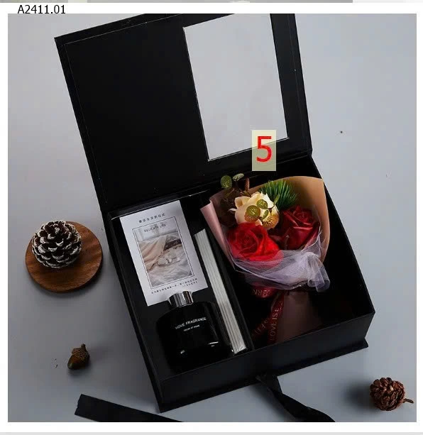 SET TINH DẦU QUÀ TẶNG SHOCK VÌ K NGHĨ THƠM DÃ MAN-Giá sỉ 82k