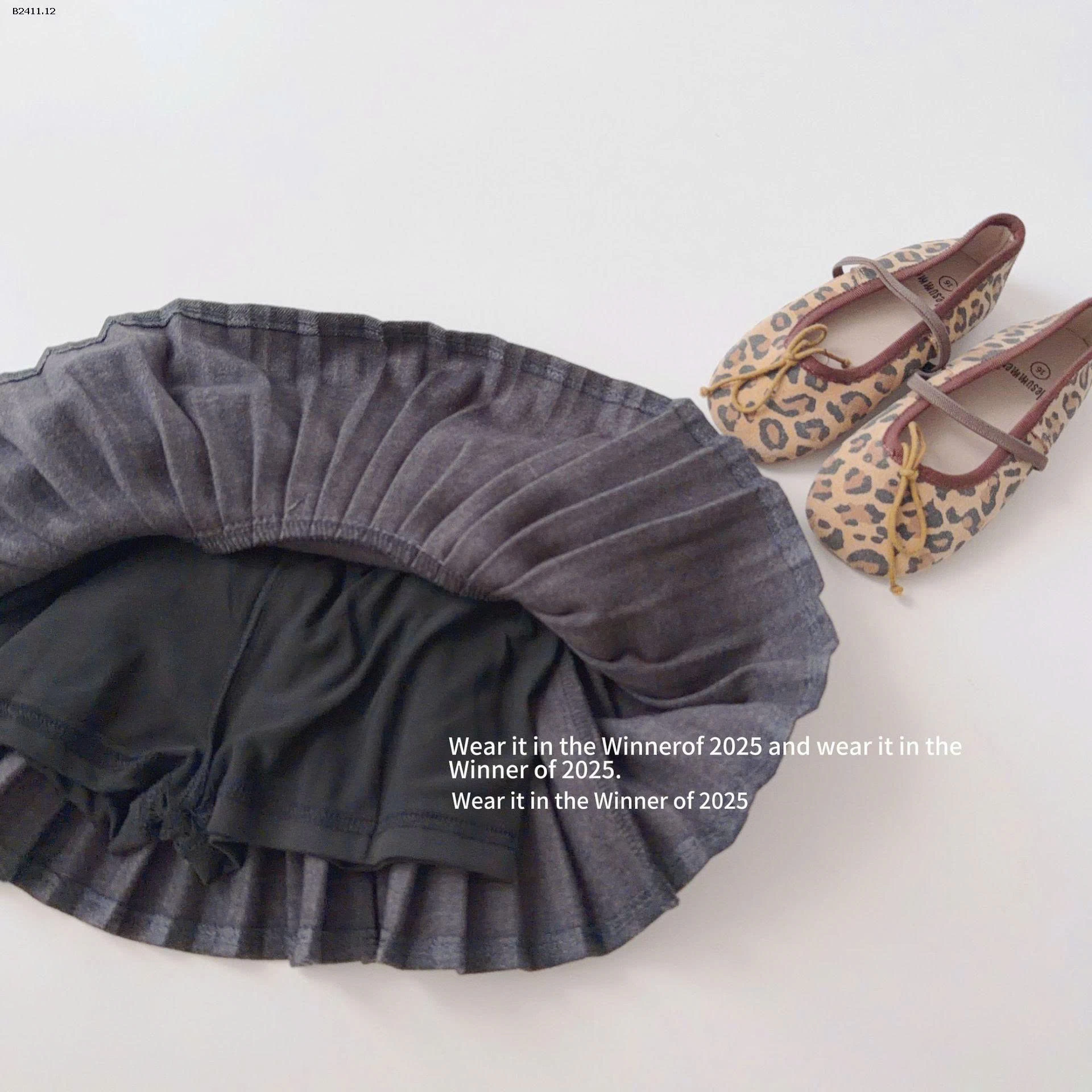 SET ÁO LEN CỪU MIX CV XẾP LY BG-Giá sỉ  áo: 226k  chân váy : 173k 