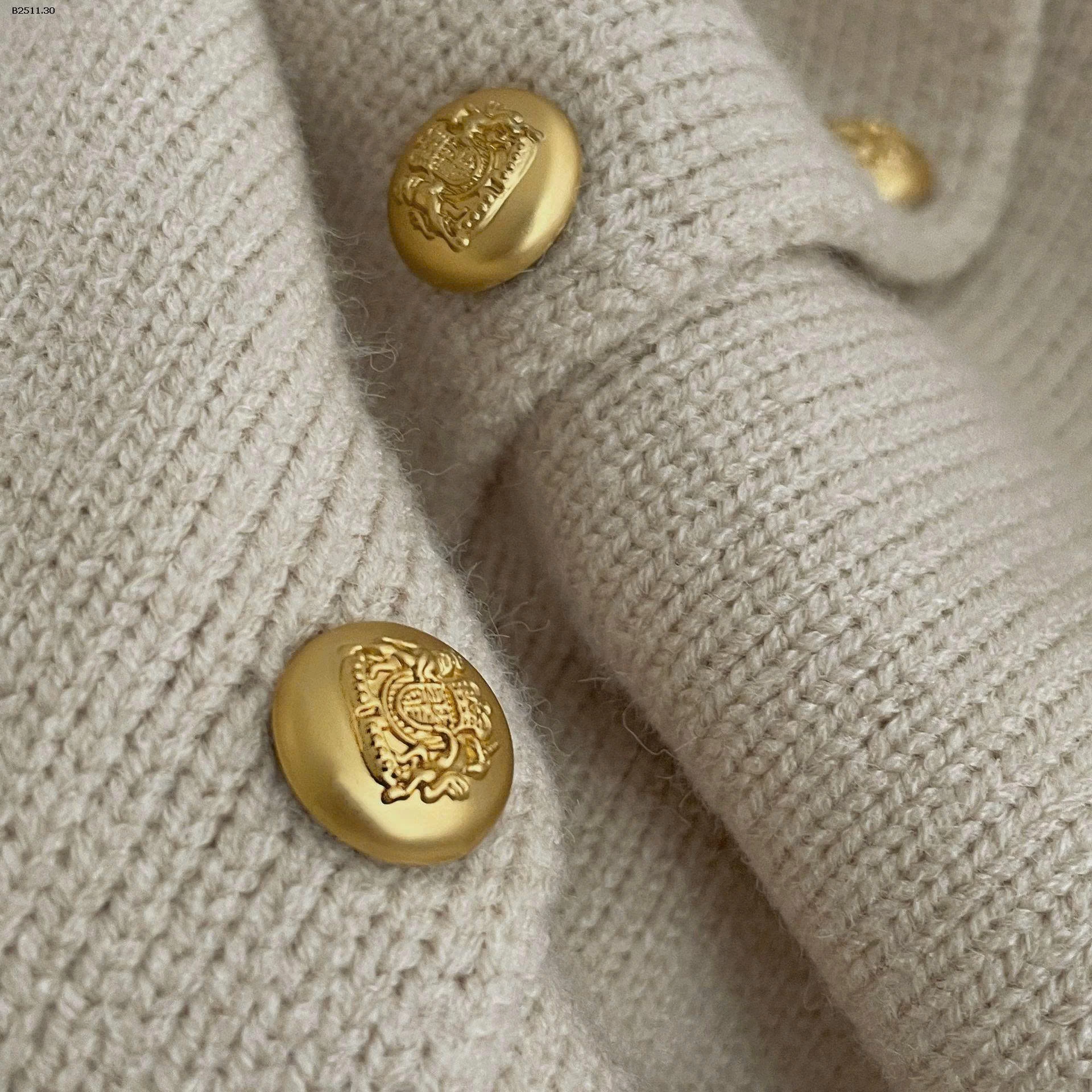 Áo len cardigan  LEN THÊU CHỮ M của Benshushu0-Giá sỉ 180k