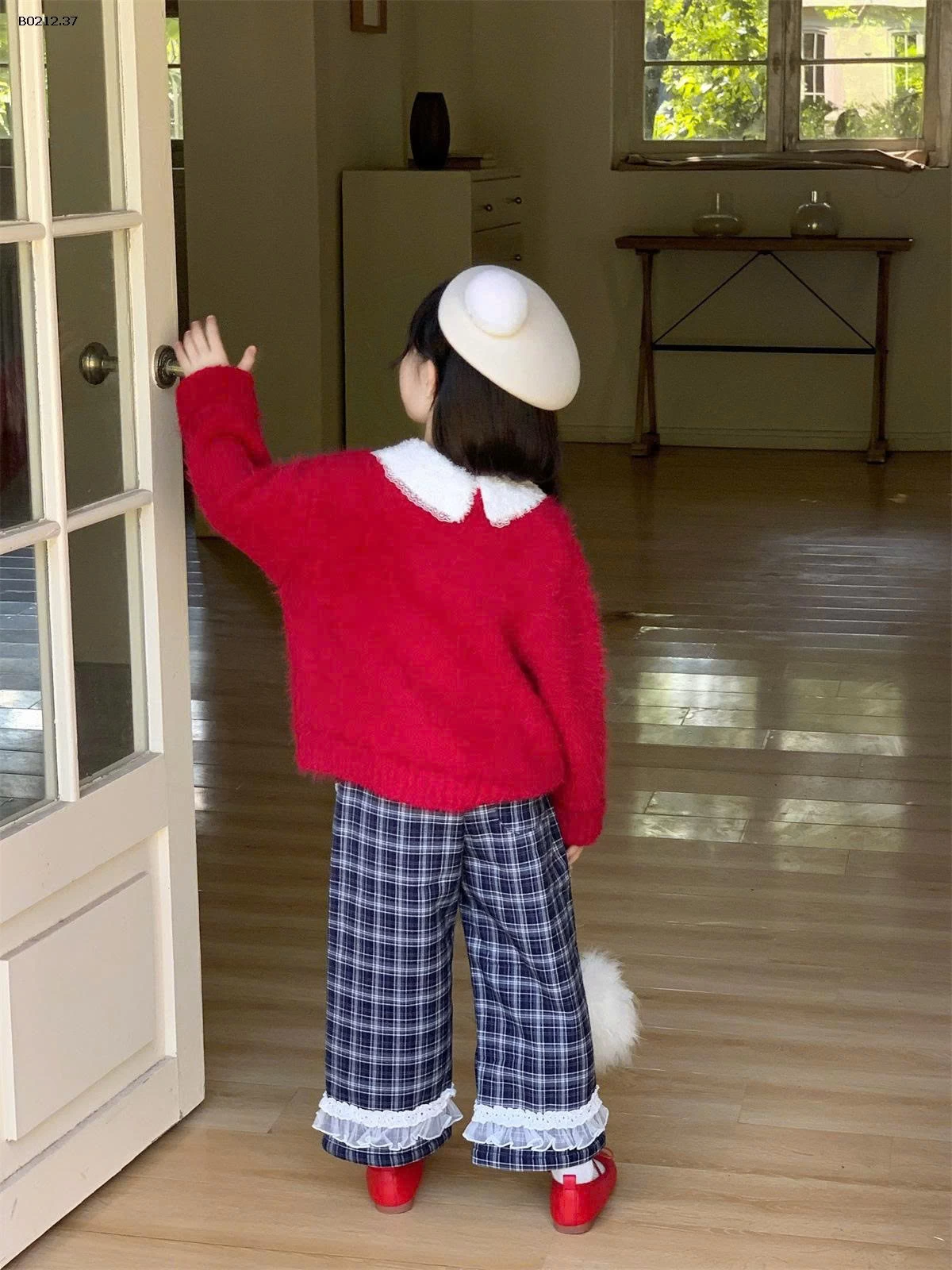 SET BỘ QUẦN KẺ 3 CHI TIẾT BG-sỉ Áo khoác : 234k             Áo trắng : 156k                   Quần : 206k 