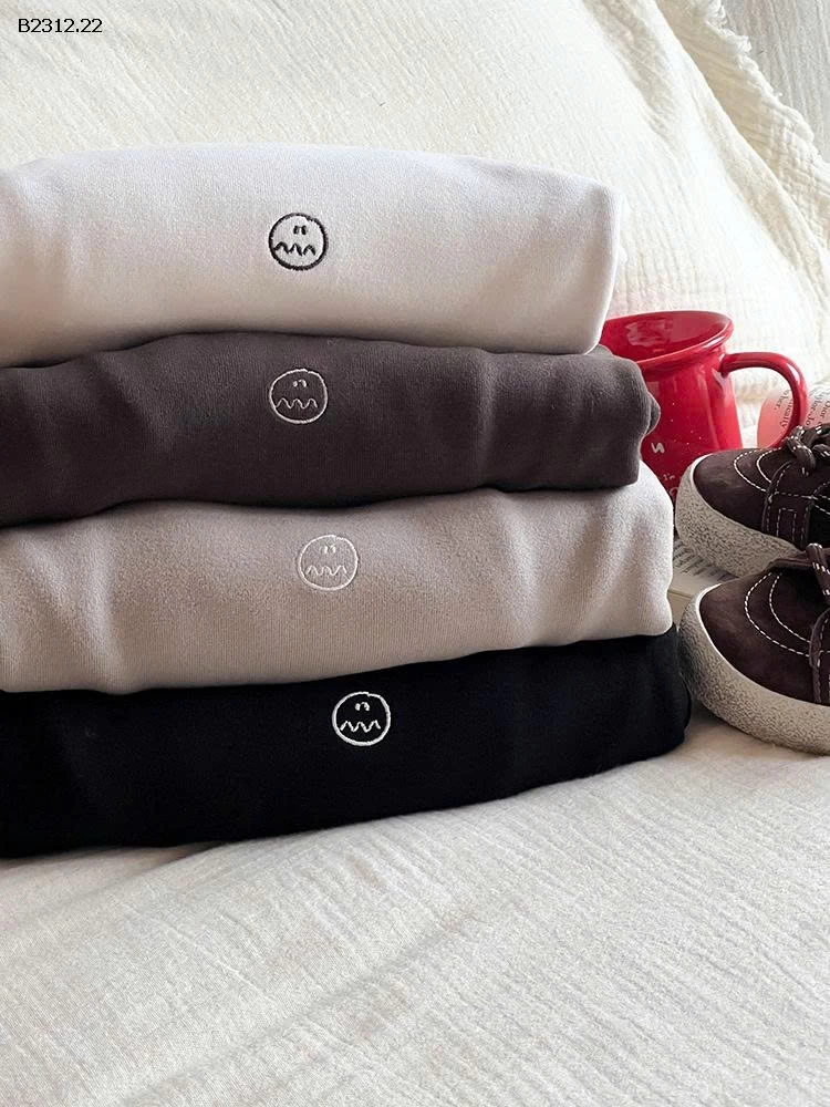 Áo thun thêu hoạt tiết NHÀ AMBB - Giá sỉ  Sz 90-150 : 123k Sz 160 : 135k Sz 170 : 149k