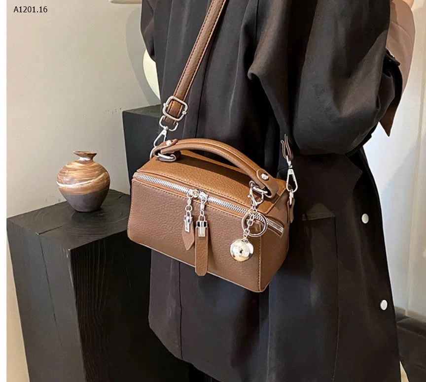 TÚI XÁCH MINI DA MỀM KHÓA ĐÔI  si 185k