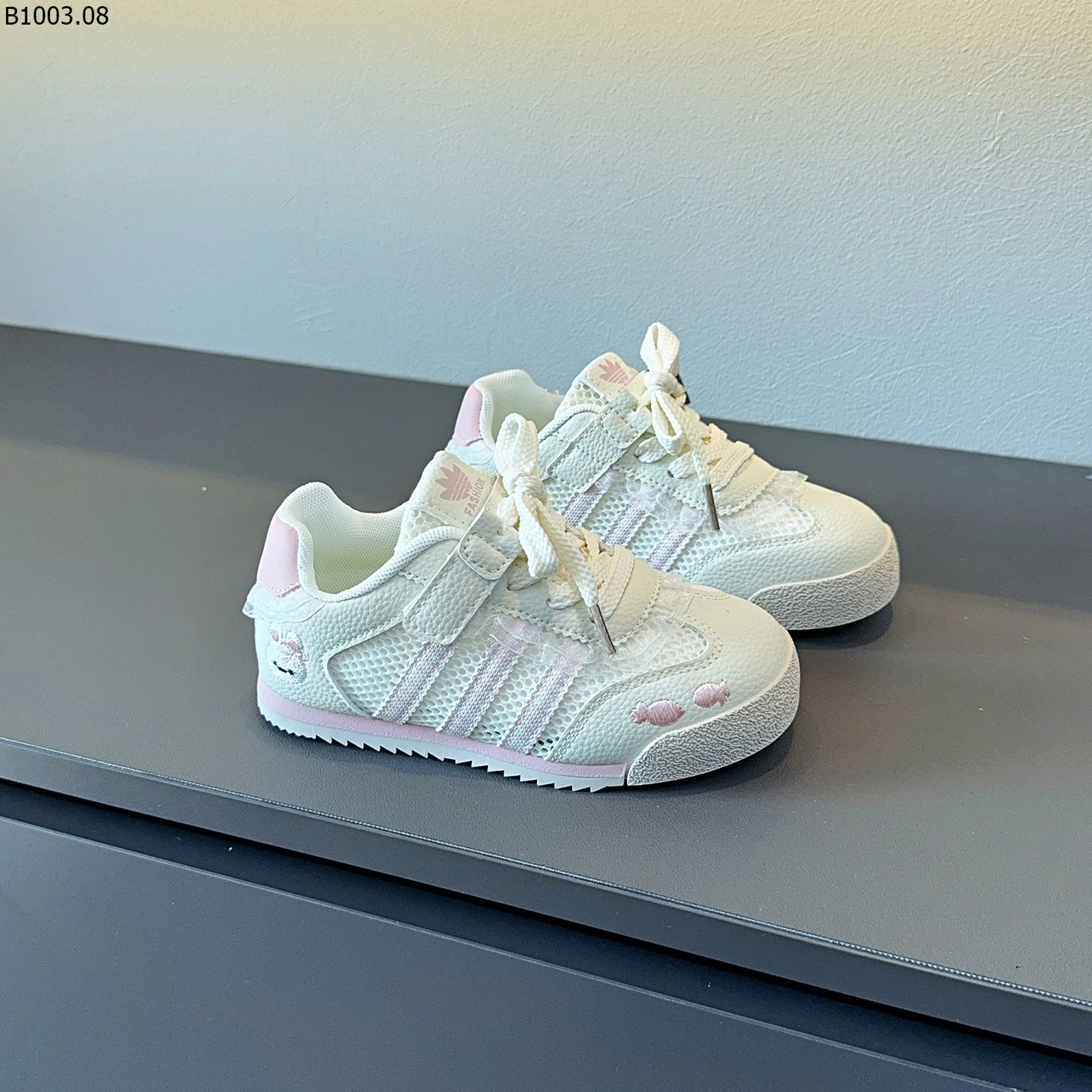 GIÀY THỂ THAO CHO BÉ Giá sỉ sz 27-31: 252k  sz 32-37: 262k 