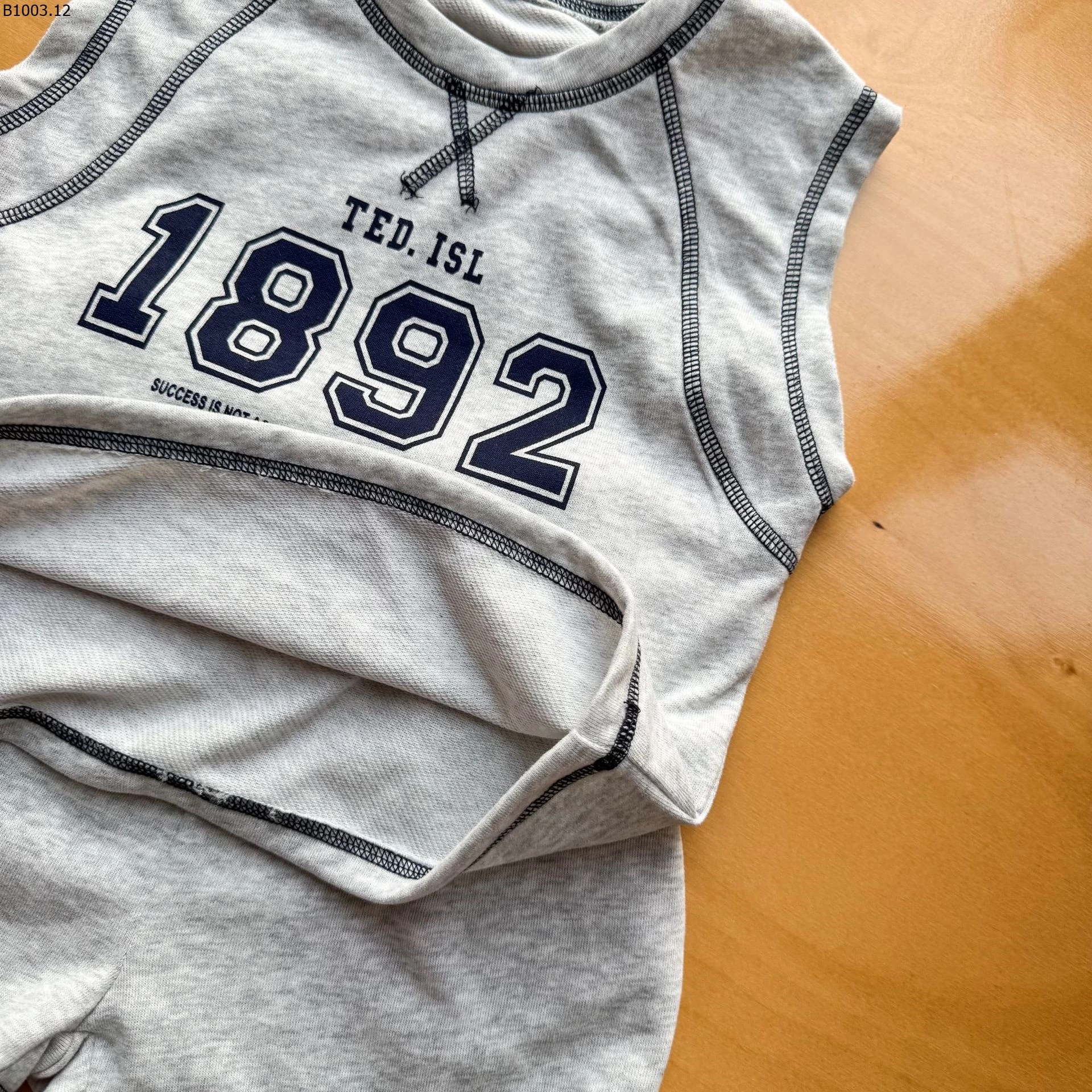 COUPLE 1892 XÁM Giá sỉ bộ = váy: 150k 