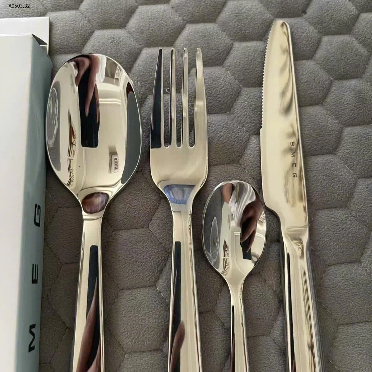 Bộ dao muỗng nĩa SMEG- sỉ 95k/bộ