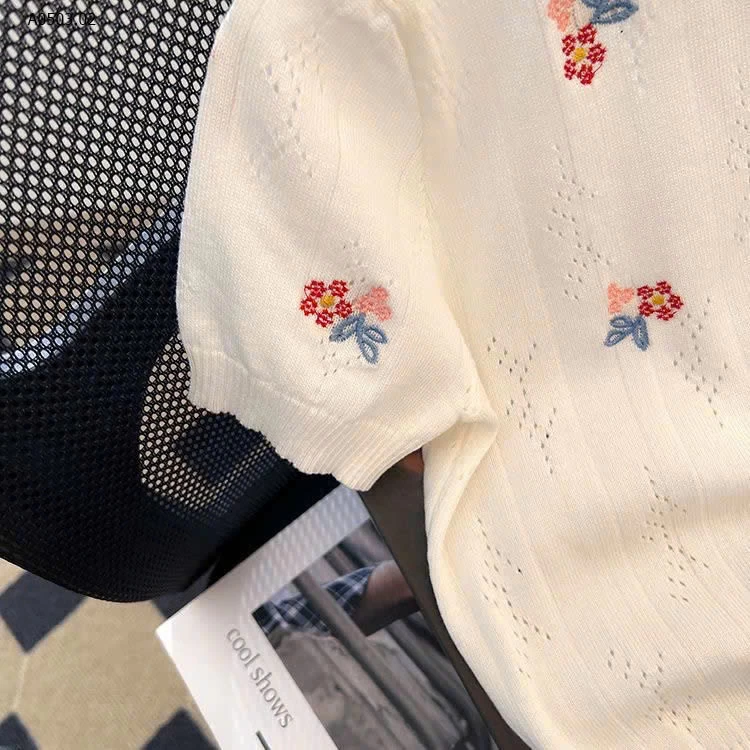 Chiếc áo len mỏng CACHE - sỉ 184k