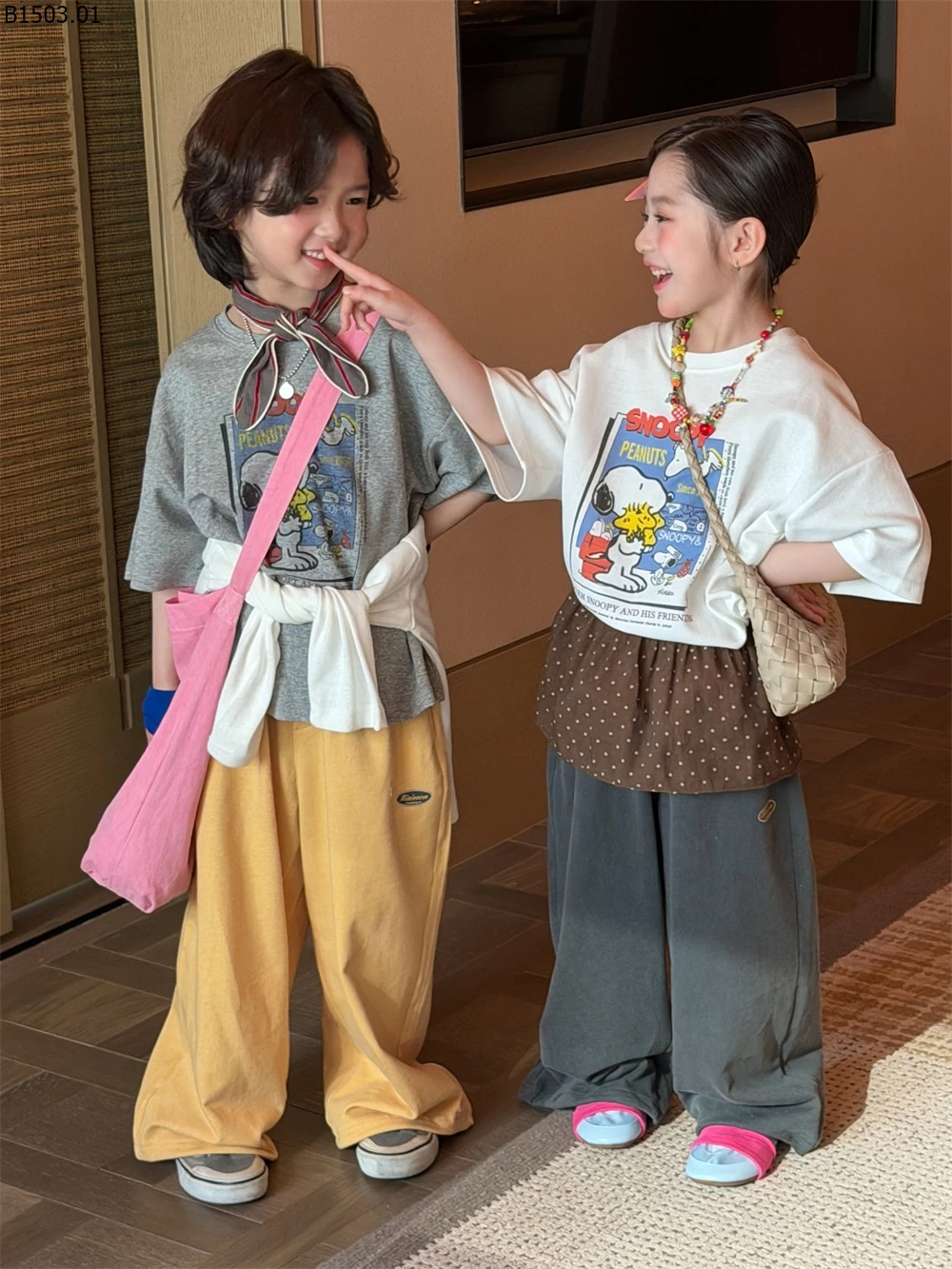 ÁO THUN CỘC TAY HỌA TIẾT COUPLE Giá sỉ 148k