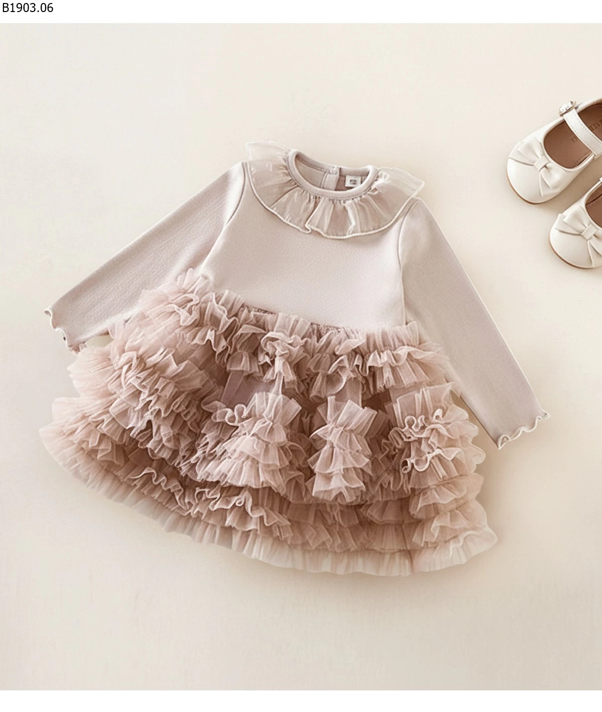 Váy lưới bồng bềnh kiểu dáng mùa xuân mùa xuân/hè 2026 giá sỉ 180k