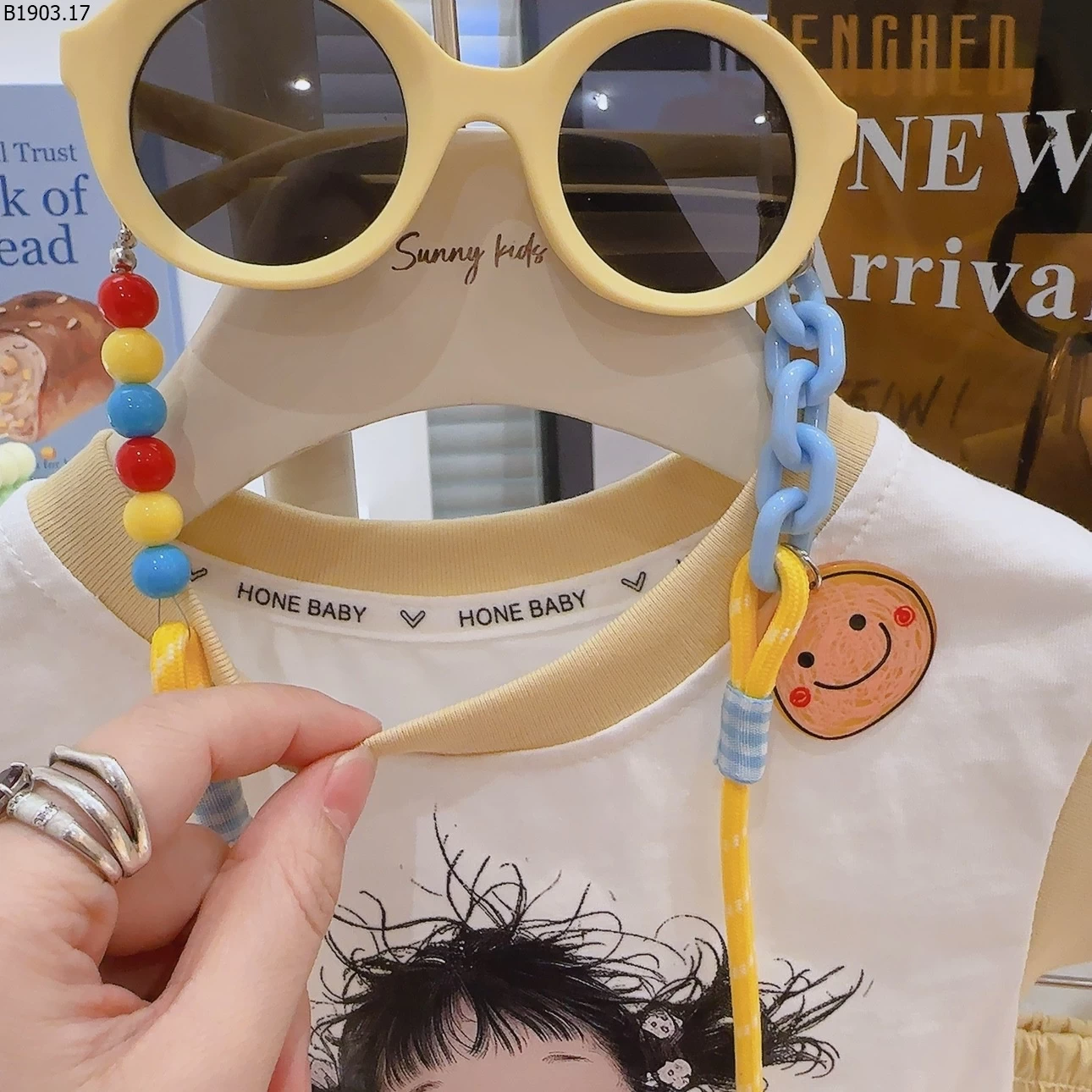 Bộ áo và quần váy bằng vải cotton nguyên chất cho bé gái giá sỉ 105k