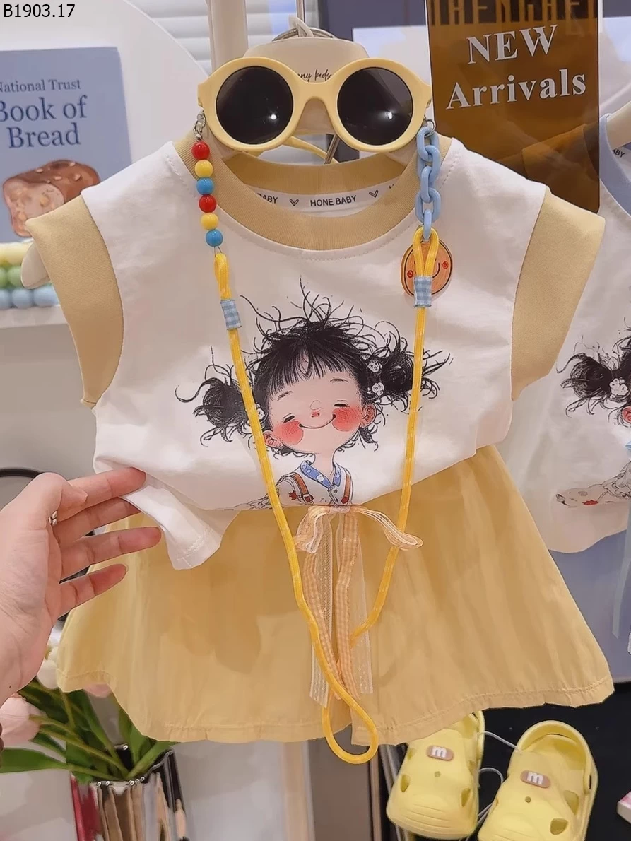 Bộ áo và quần váy bằng vải cotton nguyên chất cho bé gái giá sỉ 105k